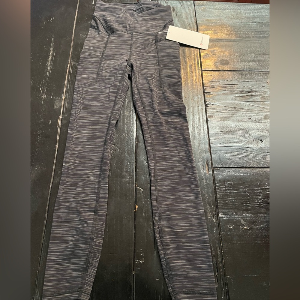 Lululemon Workout Set - Picture 5 of 8